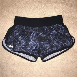 Under Armour Semi-Fitted heatgear Shorts